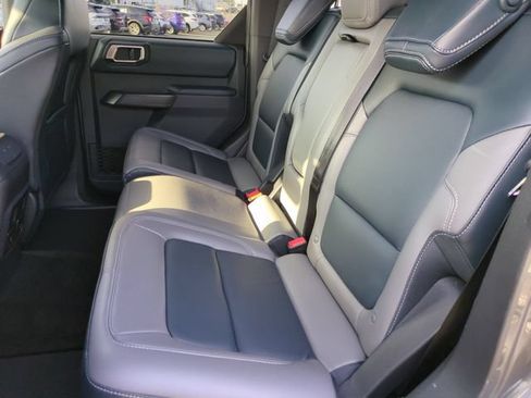 Used 2024 Ford Bronco Outer Banks AWD/4WD image 30