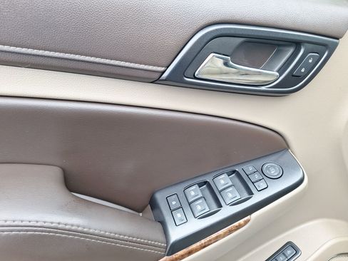 Used 2017 Chevrolet Tahoe Premier image 18