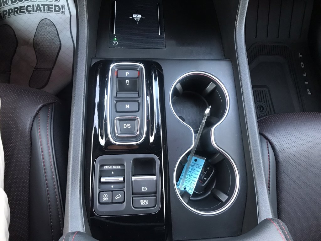 Certified 2026 Honda Pilot Black Edition image 25
