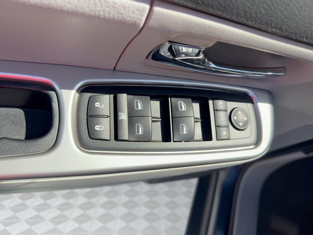 Used 2008 Jeep Liberty Limited w/ Premium Group II AWD/4WD image 15