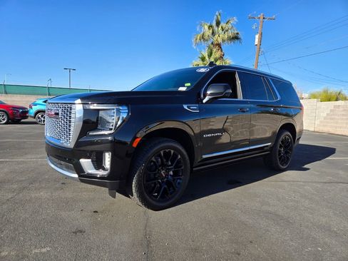 Used 2023 GMC Yukon Denali w/ Denali Reserve Package image 2