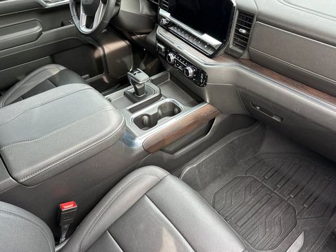 Used 2023 GMC Sierra 1500 SLT w/ SLT Premium Plus Package image 18