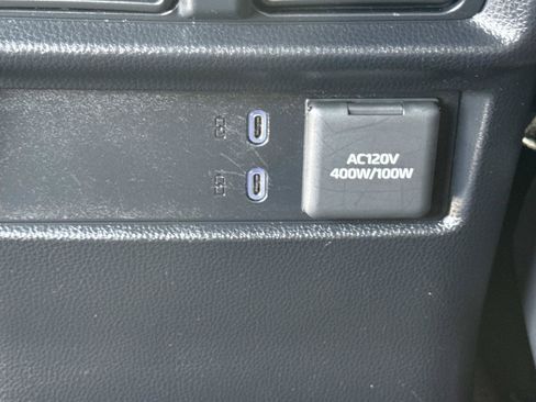 Used 2025 Toyota 4Runner TRD Off-Road Premium AWD/4WD image 19