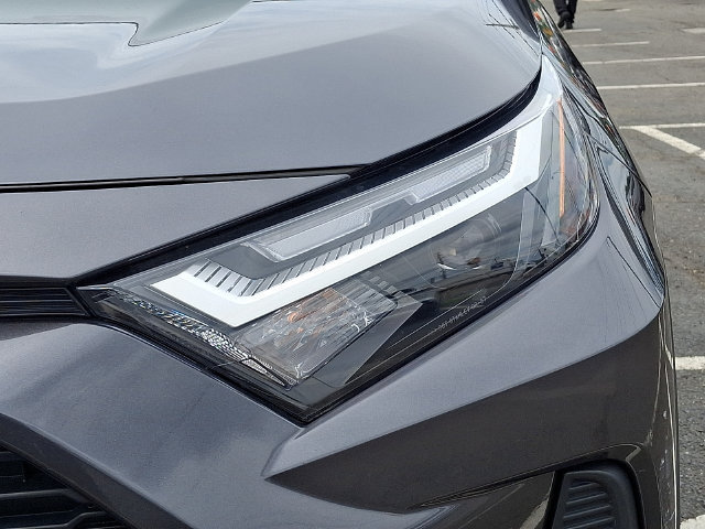 Used 2023 Toyota RAV4 LE AWD/4WD image 9