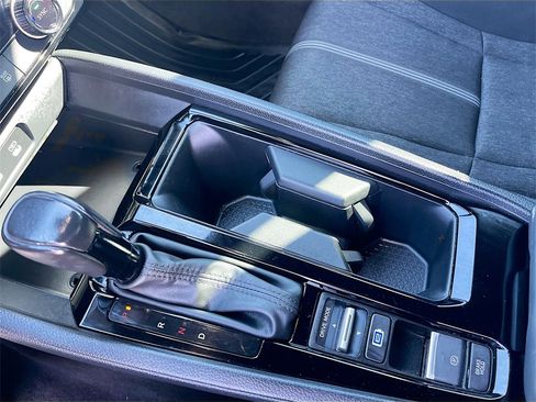 Used 2023 Honda Accord Sport image 15