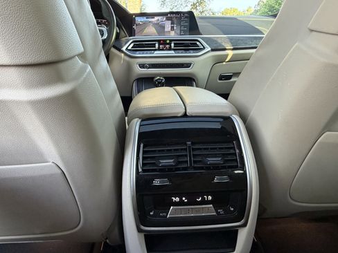 Used 2022 BMW X5 sDrive40i w/ M Sport Package RWD image 39