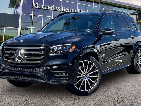 New 2025 Mercedes-Benz GLS 450 4MATIC image 2