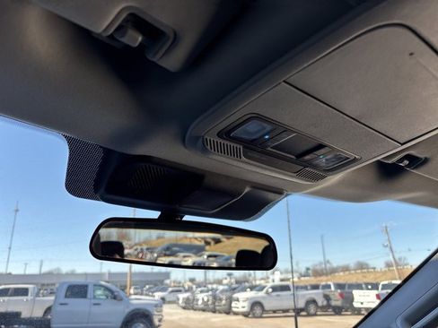 Used 2025 Ford F250 XLT w/ FX4 Off-Road Package image 32