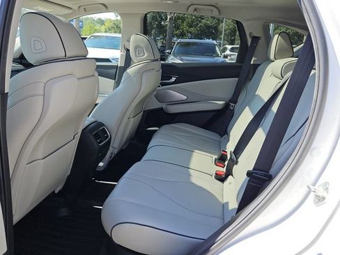 Used 2025 Acura RDX SH-AWD w/ Advance Package image 4