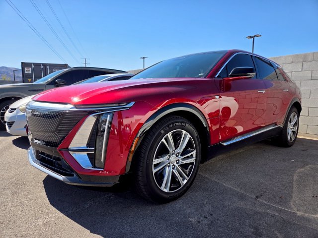 Used 2024 Cadillac Lyriq Tech w/ Driver Assist Package AWD/4WD image 2