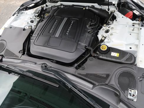 Used 2016 Jaguar F-TYPE S image 38