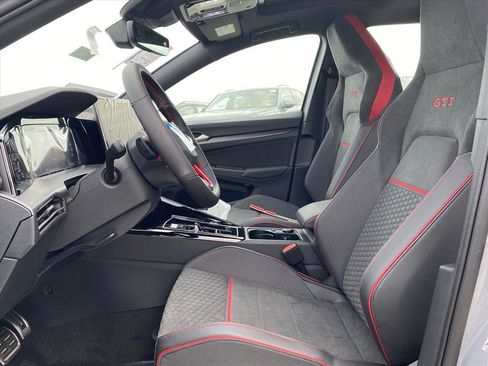 New 2026 Volkswagen GTI SE image 9