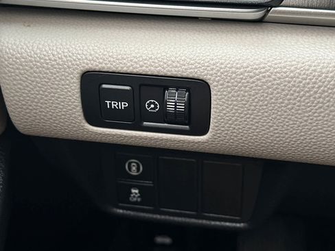 Used 2018 Honda Accord LX image 31