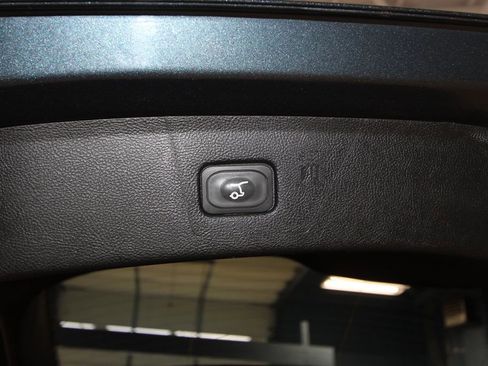 Used 2023 Ford Edge Titanium AWD/4WD image 38