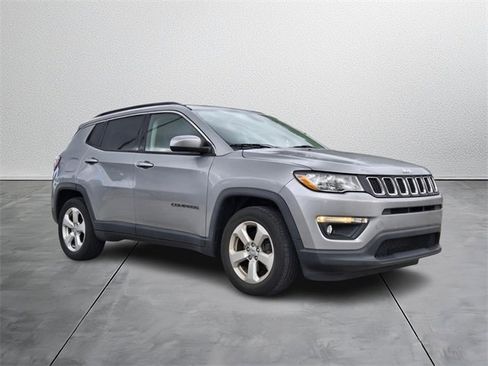 Used 2019 Jeep Compass Latitude w/ Popular Equipment Group image 6