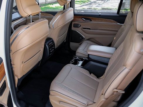 Used 2022 Jeep Grand Cherokee L Summit image 51