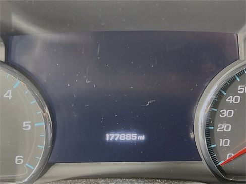 Used 2018 GMC Yukon Denali image 9