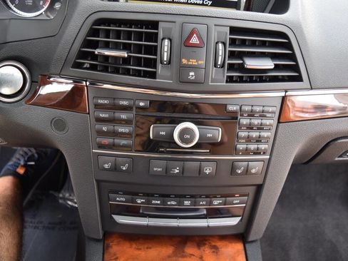 Used 2010 Mercedes-Benz E 550 Coupe image 61