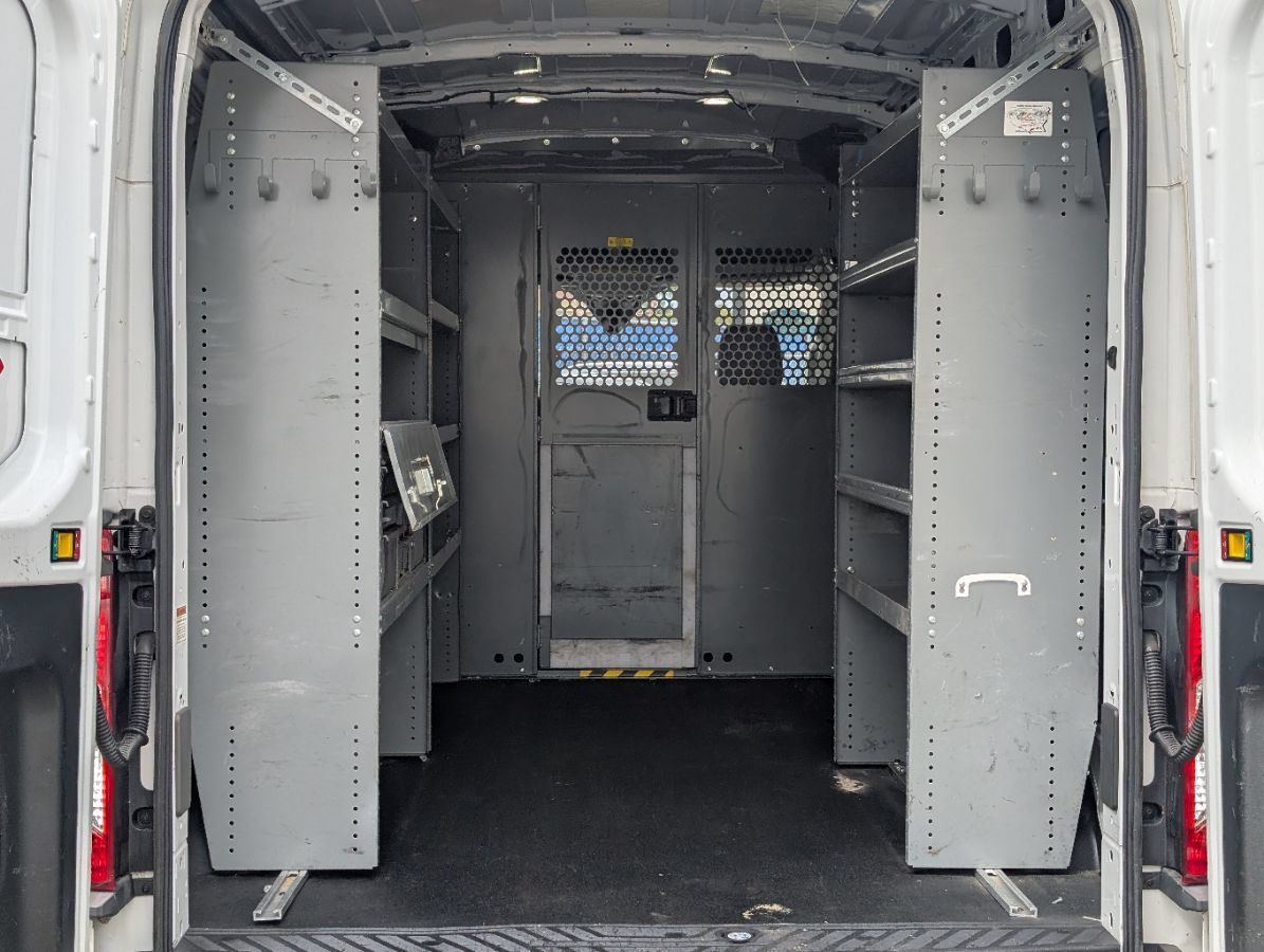 Used 2018 Ford Transit 250 148 Medium Roof RWD image 9