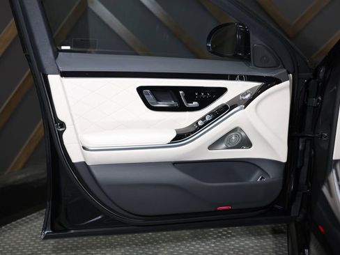 Used 2022 Mercedes-Benz S 580 4MATIC Sedan image 42