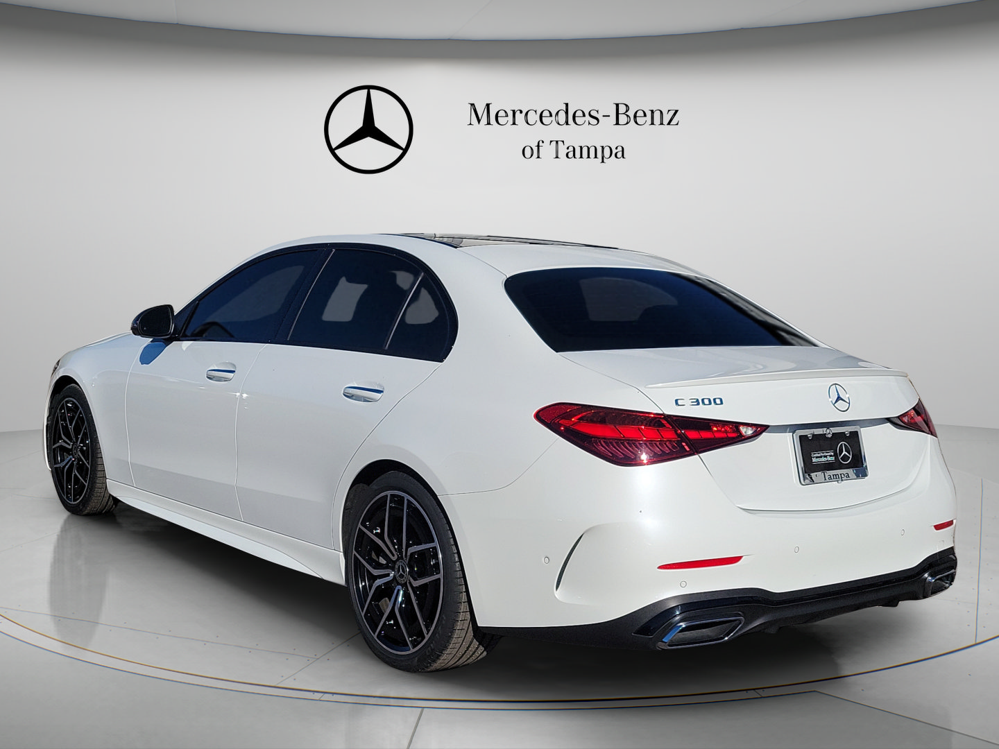 Used 2022 Mercedes-Benz C 300 Sedan image 2