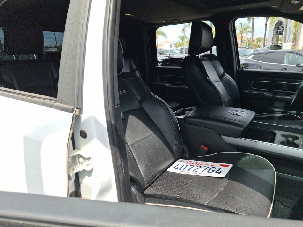 Used 2025 RAM 2500 Laramie AWD/4WD image 15