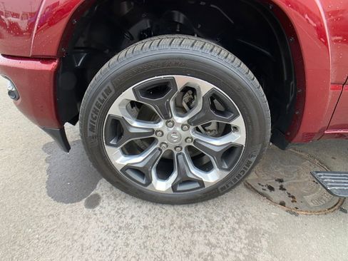 Used 2020 RAM 1500 Limited image 29