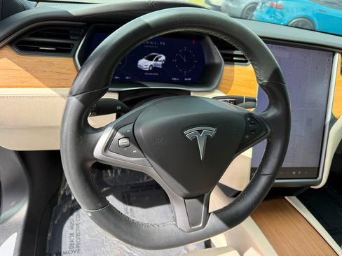 Used 2020 Tesla Model S AWD image 12