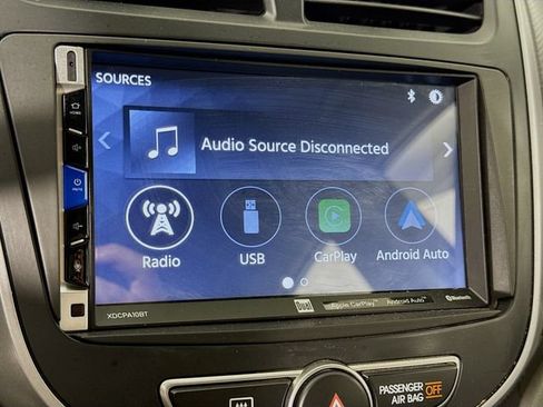 Used 2016 Hyundai Accent SE FWD image 13