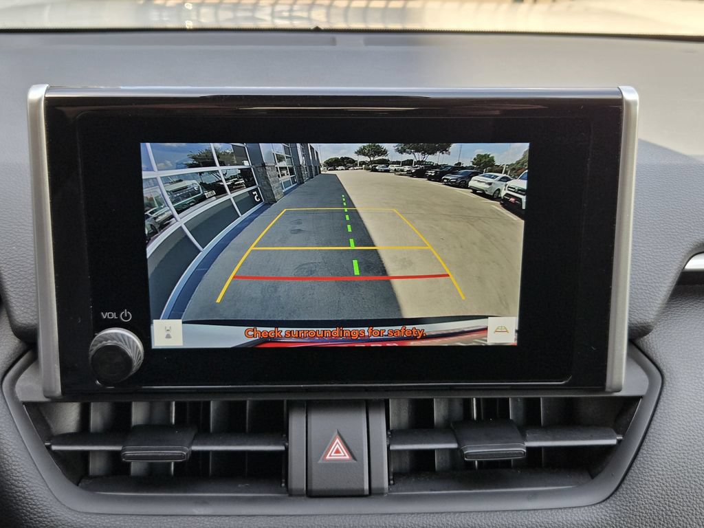 Used 2024 Toyota RAV4 XLE FWD image 14