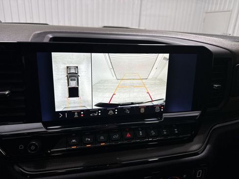 Used 2024 Chevrolet Silverado 1500 ZR2 w/ Technology Package image 15