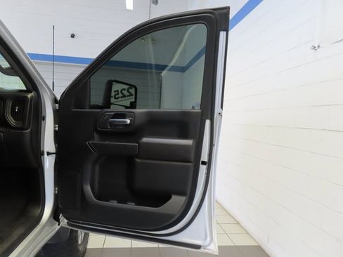 Used 2023 Chevrolet Silverado 2500 Custom w/ Gooseneck/5TH Wheel Package image 25