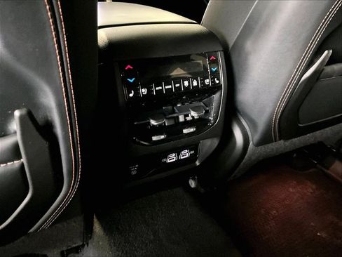 Used 2023 Jeep Grand Cherokee Summit image 27