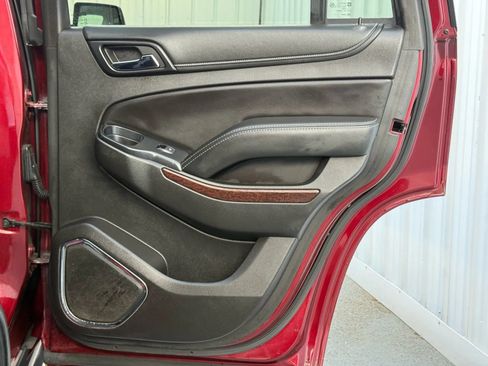 Used 2017 GMC Yukon SLT w/ Open Road Package AWD/4WD image 20