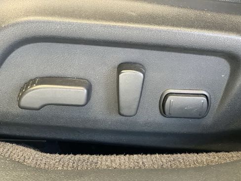 Used 2016 Subaru Outback 2.5i Limited AWD/4WD image 15