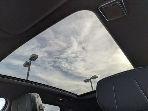 New 2026 Cadillac Optiq Luxury 1 image 20