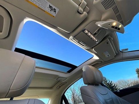 Certified 2020 Mercedes-Benz S 560 4MATIC Sedan image 30