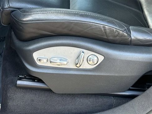 Used 2018 Porsche Cayenne image 23