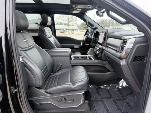 Used 2025 Ford F450 Platinum w/ FX4 Off-Road Package image 55