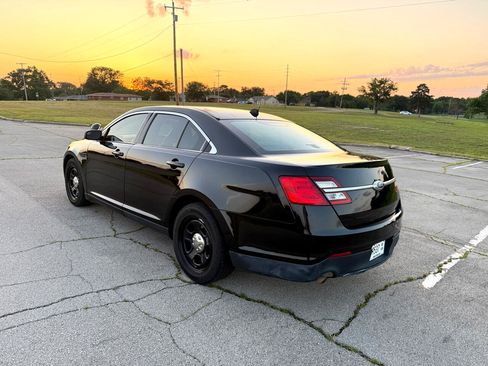 Used 2017 Ford Taurus Police Interceptor image 6
