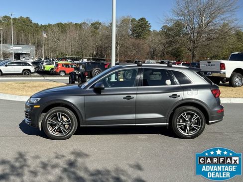Used 2020 Audi Q5 e Premium w/ Convenience Package image 2