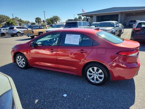 Used 2020 Toyota Corolla LE image 13