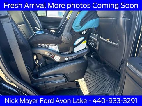Used 2020 Ford Expedition XLT w/ Equipment Group 202A AWD/4WD image 14