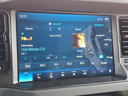 Used 2024 Ford Bronco Everglades image 16