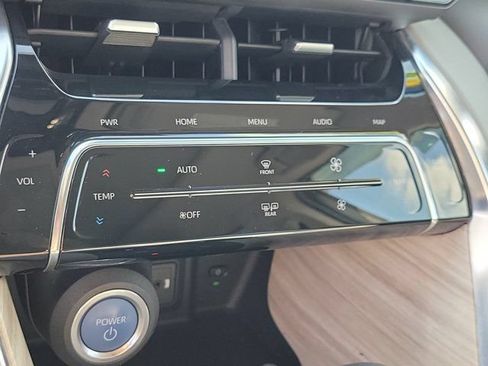 Used 2021 Toyota Venza Limited w/ Advanced Technology Package AWD/4WD image 30