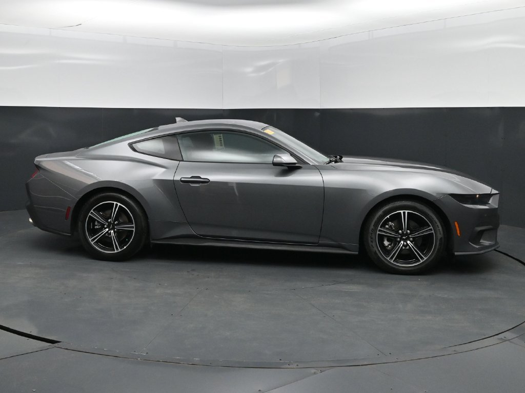 Used 2025 Ford Mustang Coupe RWD image 24