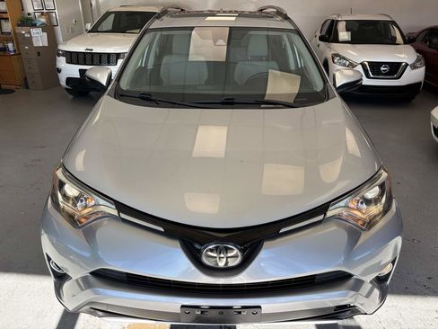 Used 2018 Toyota RAV4 XLE w/ Plus Extra Value Package image 7