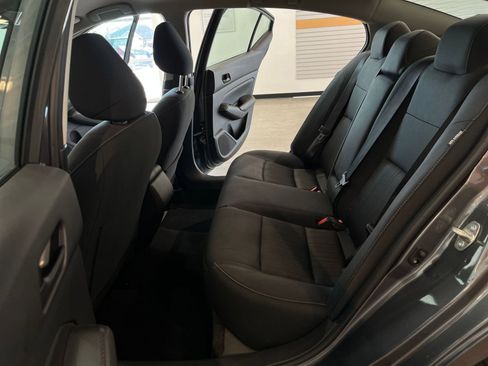 Used 2025 Nissan Altima 2.5 SV image 25