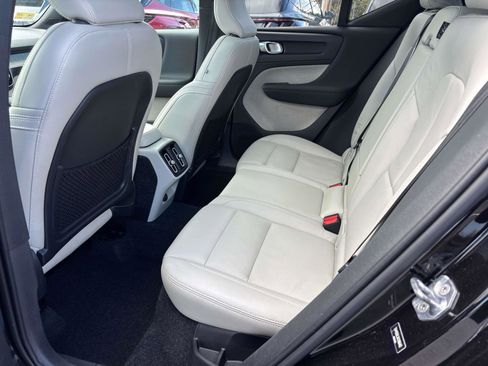 Used 2019 Volvo XC40 T5 Inscription AWD/4WD image 8