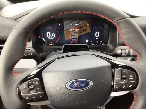 New 2026 Ford Explorer ST-Line w/ ST-Line Street Pack RWD image 3
